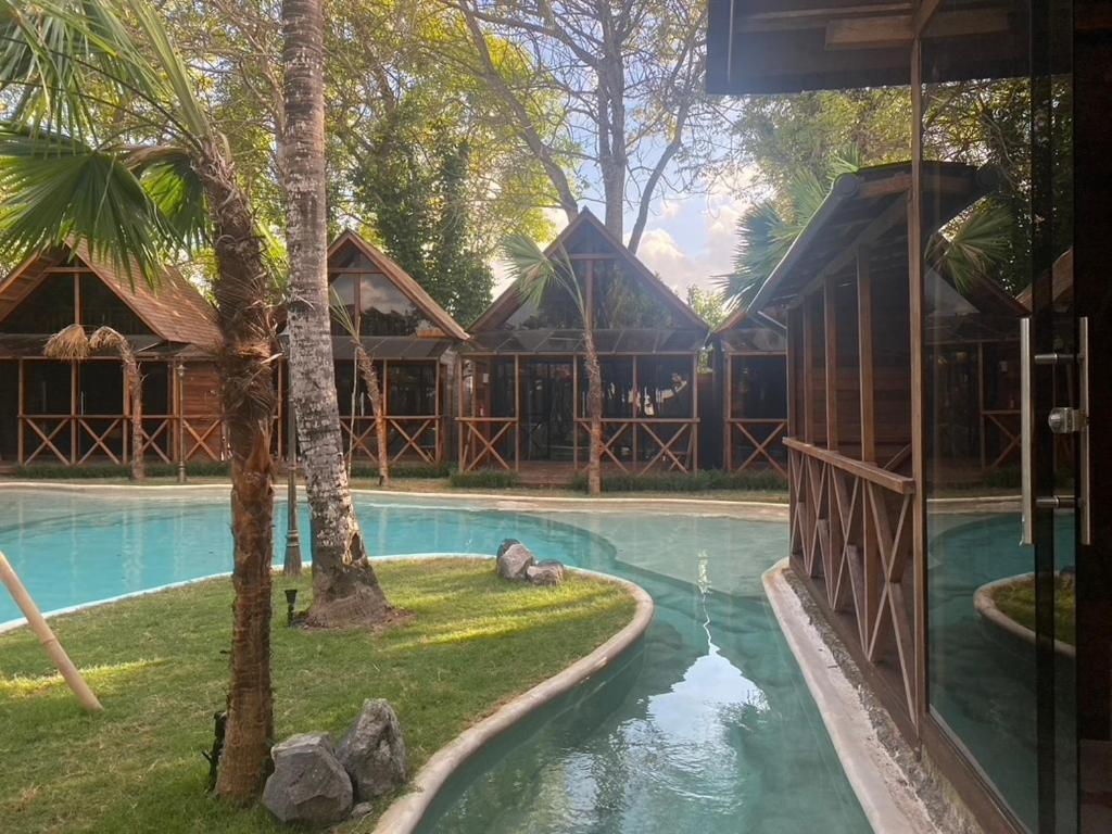 Rumah liburan Bali Lagoon Bungalows *